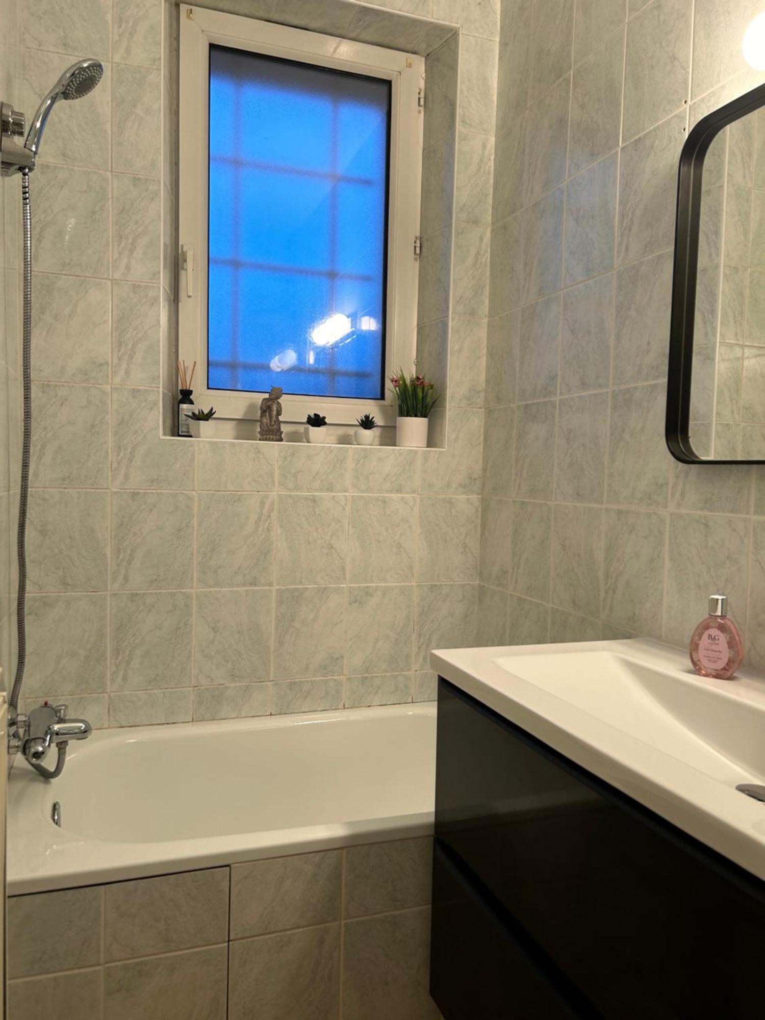Home Lyla 第戎 外观 照片